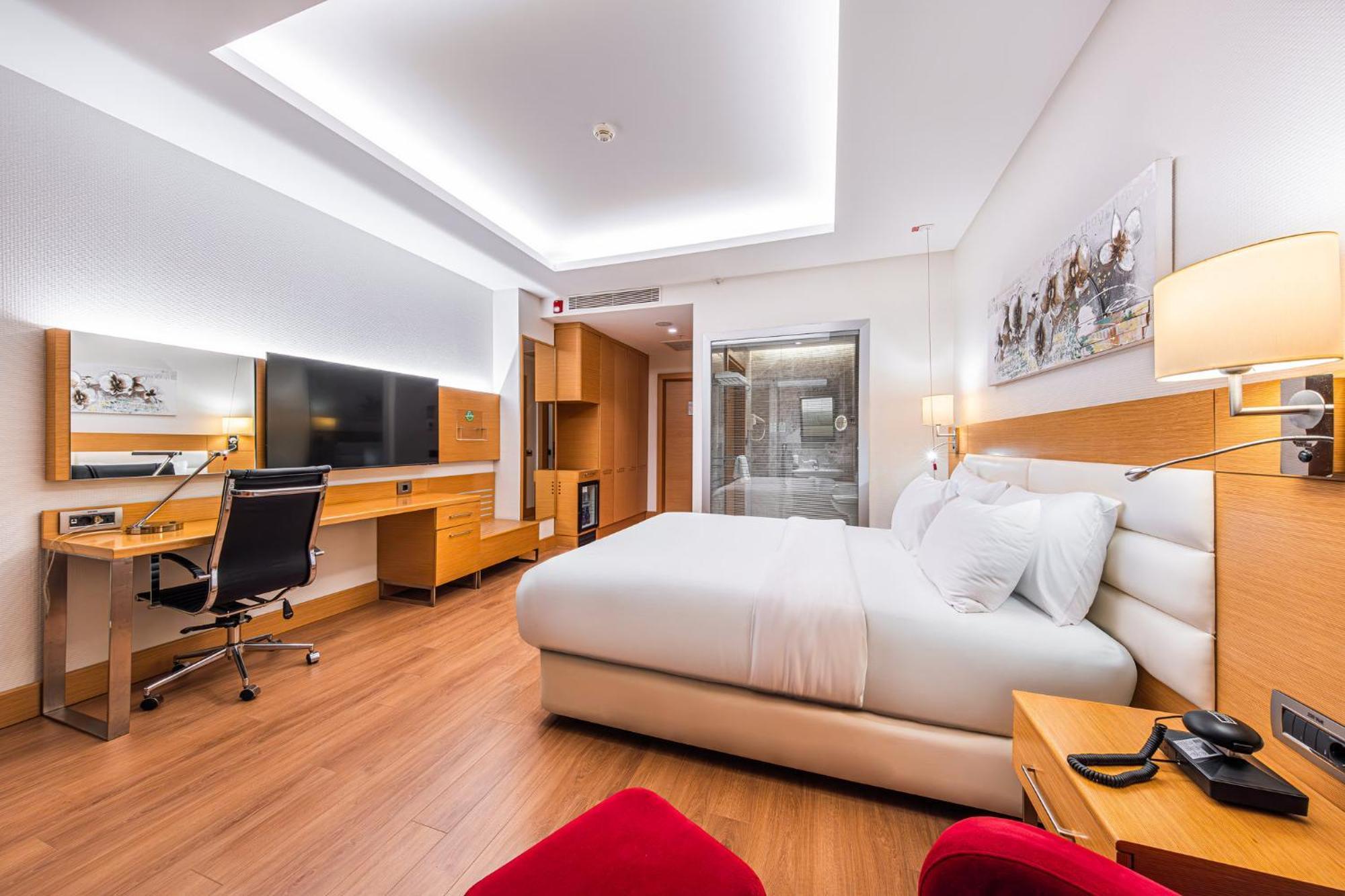Holiday Inn Ankara - Cukurambar By Ihg Exterior photo